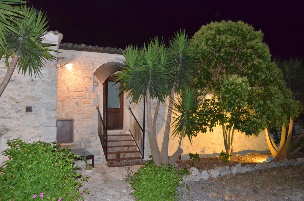 Le Case Di S. Andrea Buccheri Exterior foto
